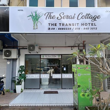 The Serai Cottage Transit Hotel Kampong Gong Badak Bagian luar foto